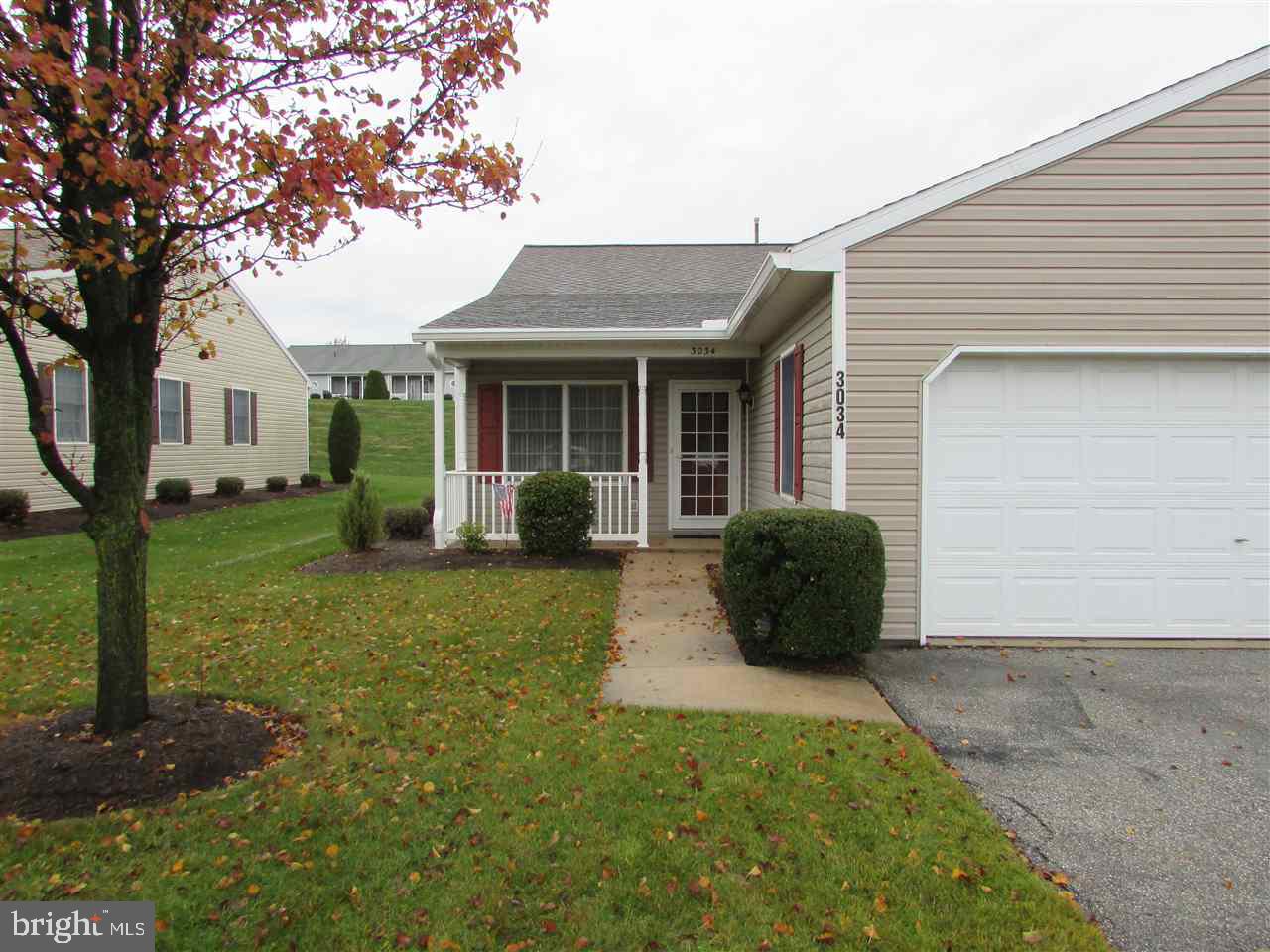 3034 Lakefield Road York, PA 17402 - Photo 2 of 5 Gallery Image 2