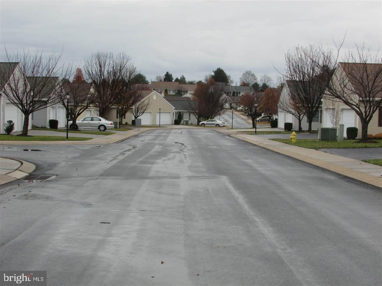 3034 Lakefield Road York, PA 17402 - Photo 3 of 5 Gallery Image 3