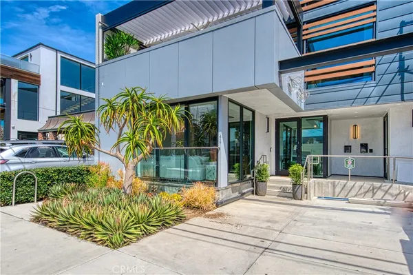 $5,600,000 | 419 29th Street, Newport Beach, CA 92663