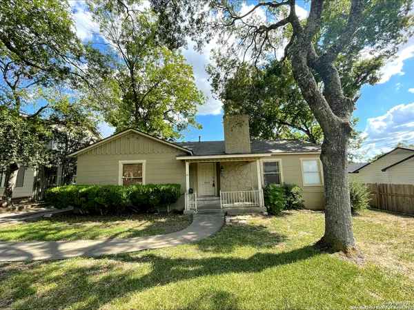 $2,100 | 132 East Sunset Road, San Antonio, TX 78209
