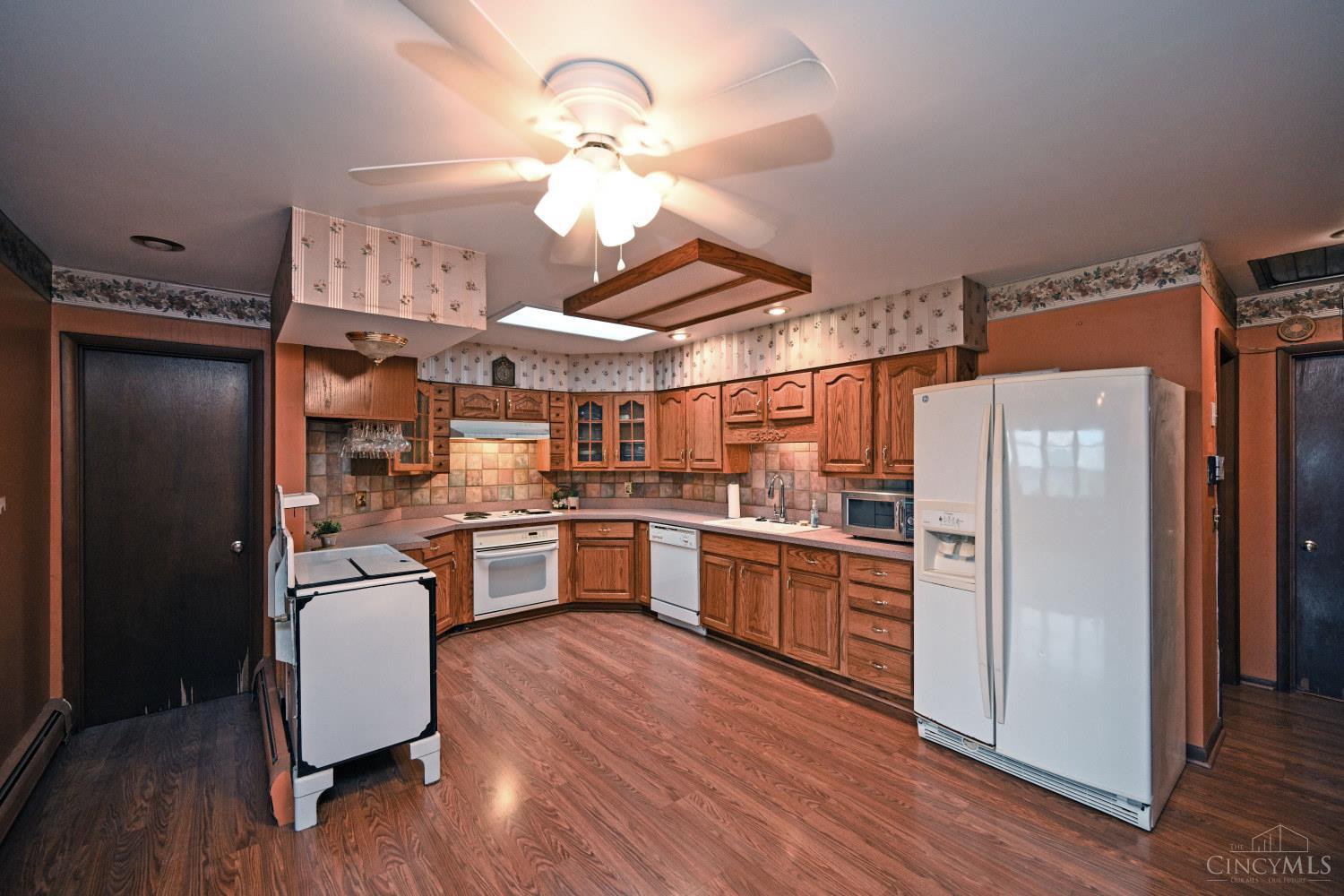 7522 East Miami River Road Cincinnati, OH 45247 - Photo 10 of 57