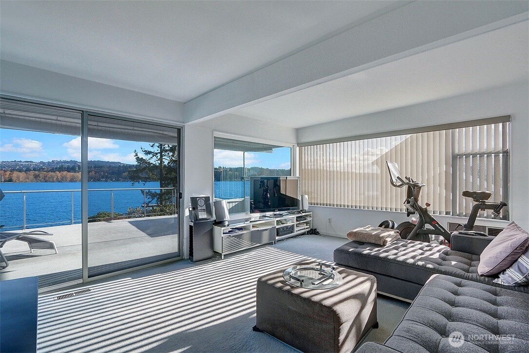 4456 Ferncroft Road Mercer Island, WA 98040 - Photo 14 of 14 Gallery Image 14