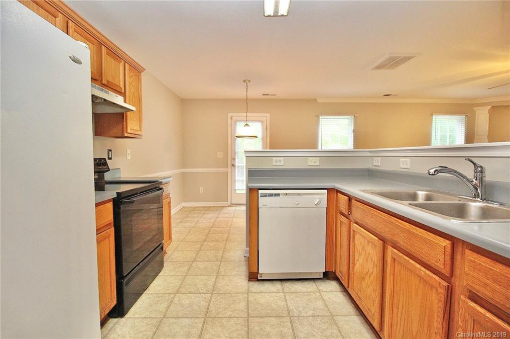 6611 Sunman Road Charlotte, NC 28216 - Photo 18 of 44