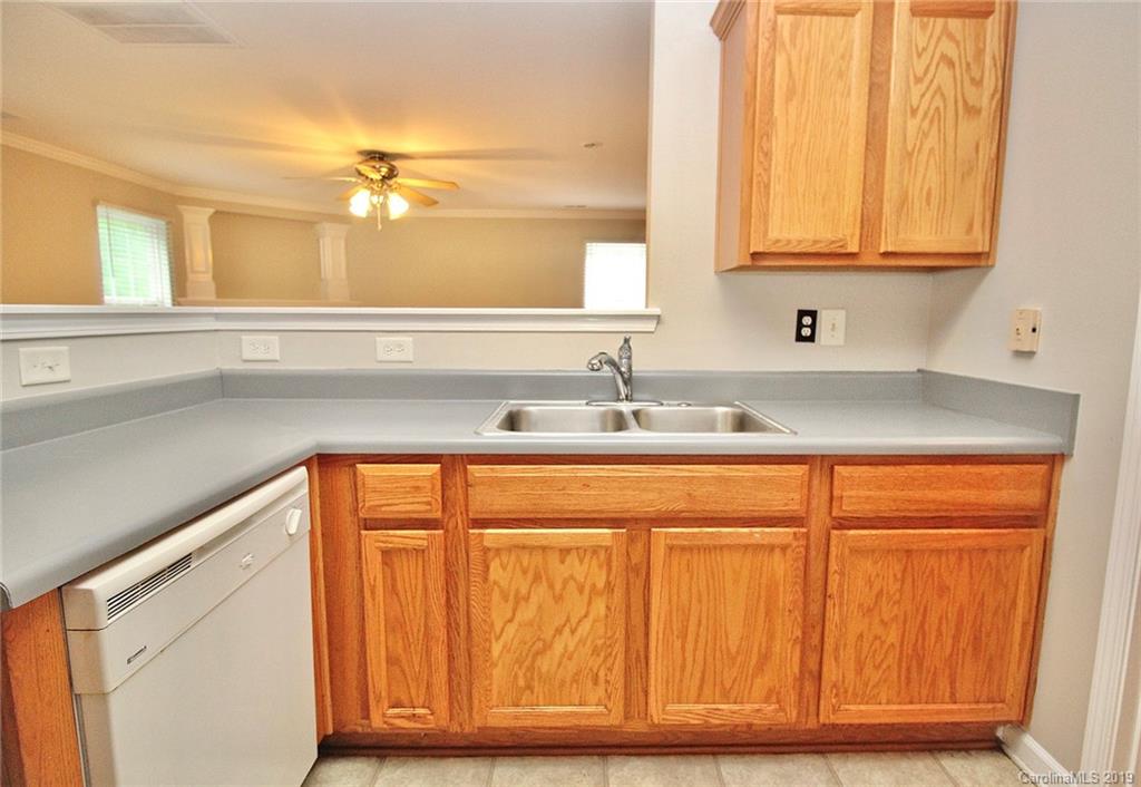 6611 Sunman Road Charlotte, NC 28216 - Photo 22 of 44