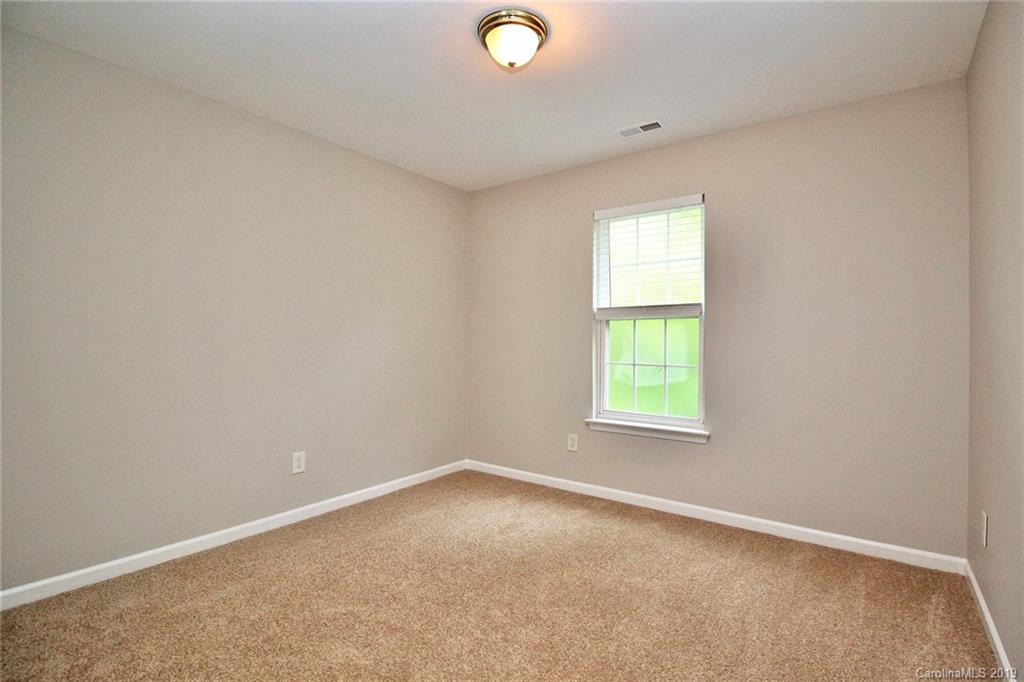 6611 Sunman Road Charlotte, NC 28216 - Photo 33 of 44