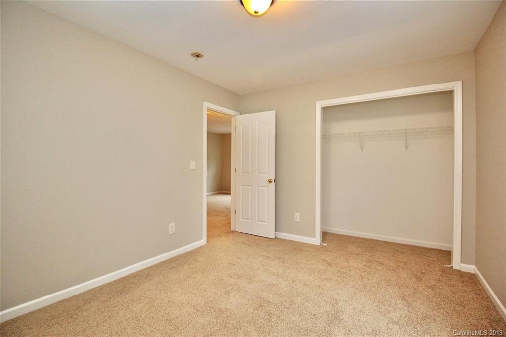 6611 Sunman Road Charlotte, NC 28216 - Photo 37 of 44