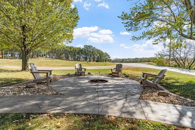 $720,000 | 53995 280th Avenue, Pine Island, MN 55963