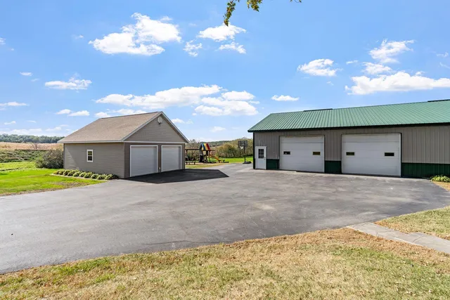 $720,000 | 53995 280th Avenue, Pine Island, MN 55963