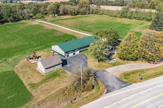 $720,000 | 53995 280th Avenue, Pine Island, MN 55963