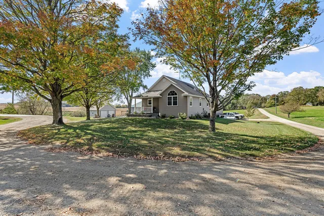 $720,000 | 53995 280th Avenue, Pine Island, MN 55963