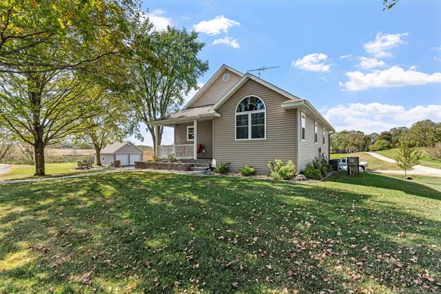 $720,000 | 53995 280th Avenue, Pine Island, MN 55963