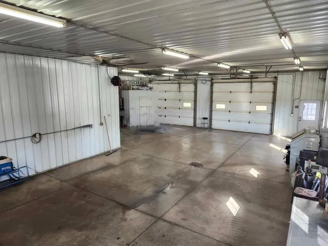 $720,000 | 53995 280th Avenue, Pine Island, MN 55963