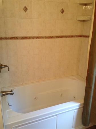 49 Snow Road Haverhill, MA 01832 - Photo 13 of 18 Gallery Image 13