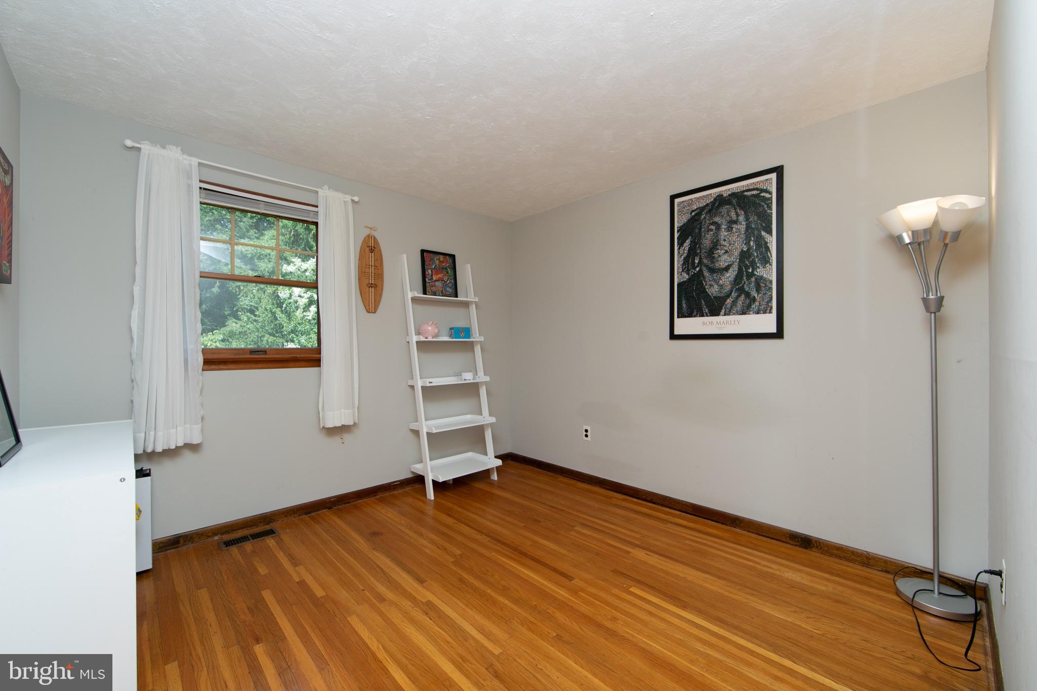 4 Evergreen Drive Berlin, NJ 08009 - Photo 30 of 46 Bedroom 3