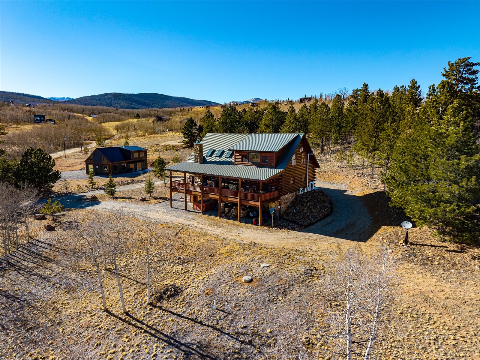 3418 High Creek Road Fairplay, CO 80440 - Photo 38 of 42 a view of a terrace with a mountain