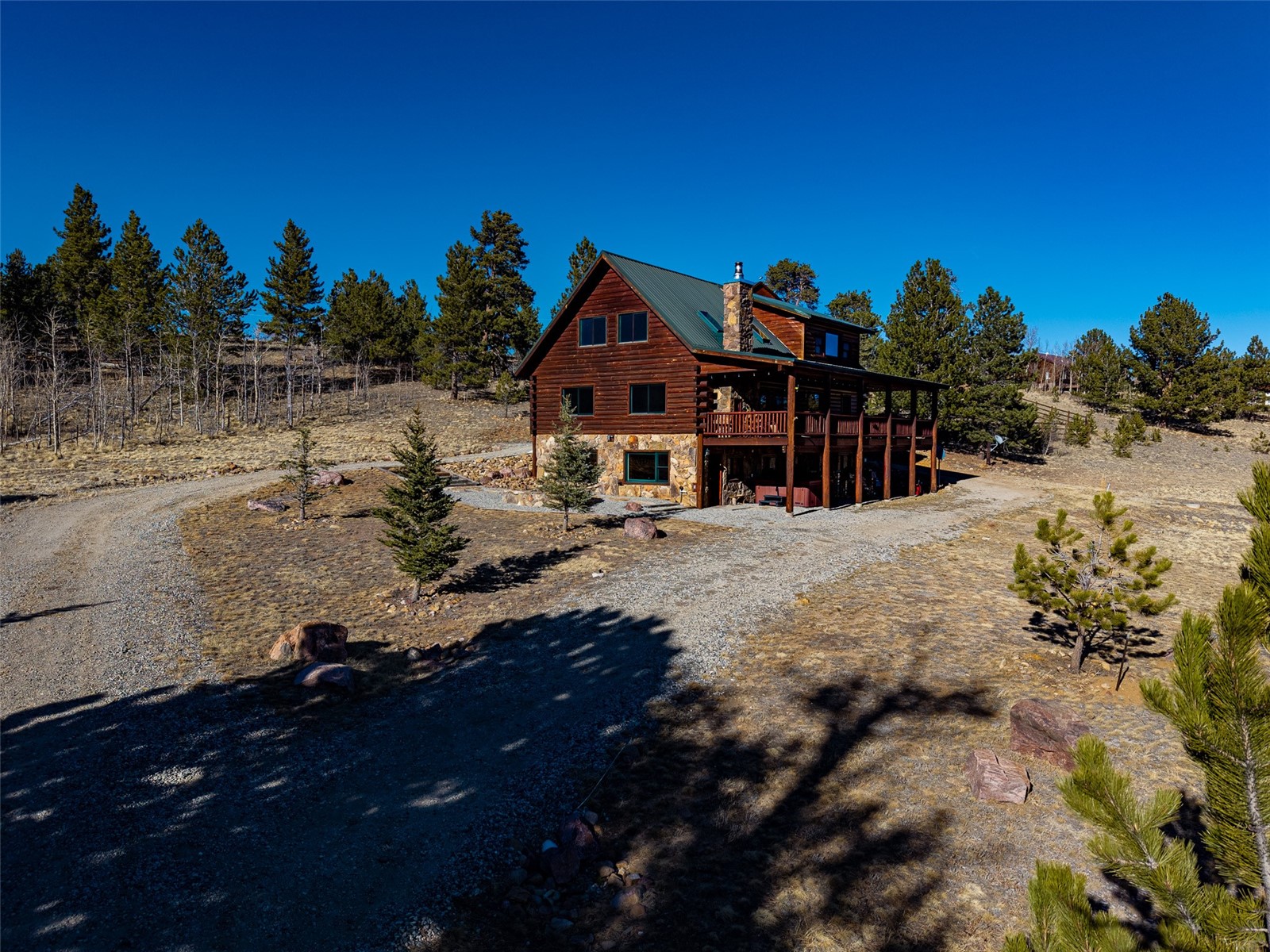 3418 High Creek Road Fairplay, CO 80440 - Photo 42 of 42 a view of a town with trees