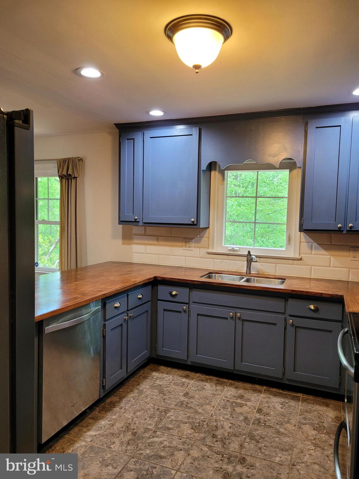 22820 Maple Road Lexington Park, MD 20653 - Photo 8 of 33 Gallery Image 8