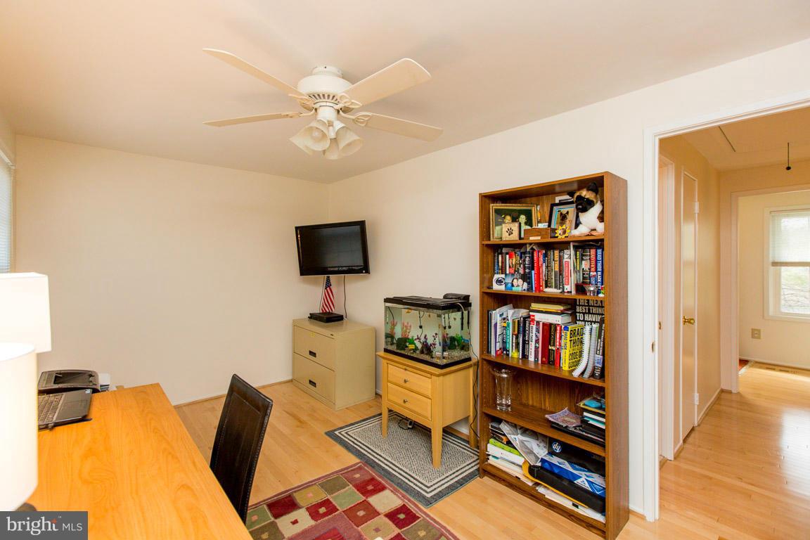 8028 Quarry Ridge Way, Unit 2A Bethesda, MD 20817 - Photo 11 of 19 Bedroom