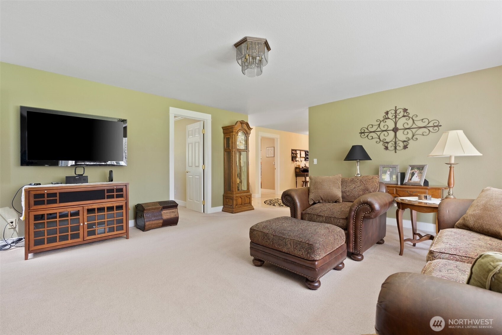 629 Brockway Road Chehalis, WA 98532 - Photo 15 of 40 a living room with furniture and a flat screen tv