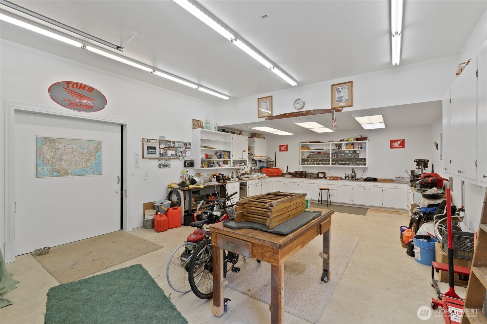 629 Brockway Road Chehalis, WA 98532 - Photo 36 of 40 a view of a room with gym equipment