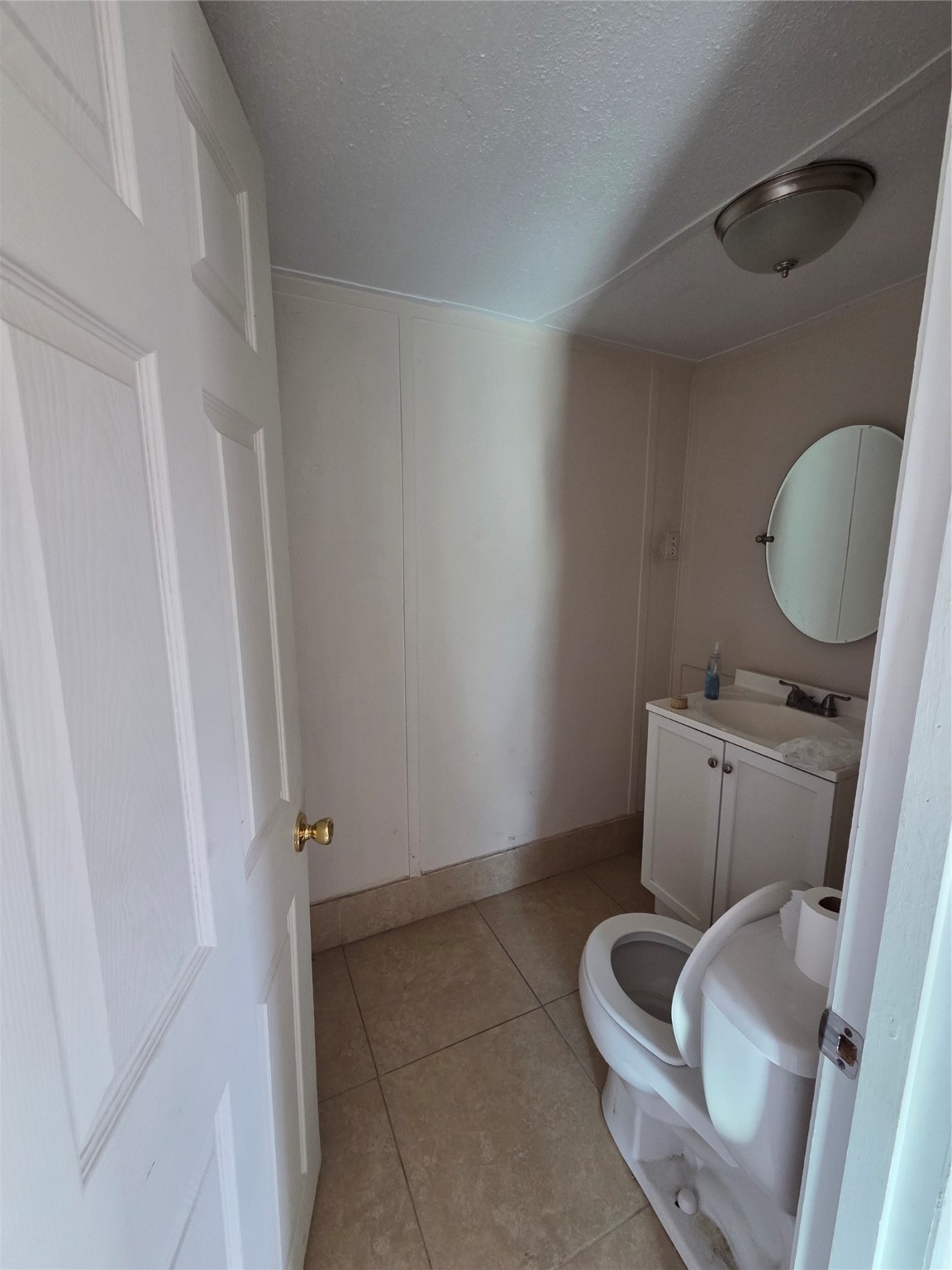 331 West Gulf Bank Road Houston, TX 77037 - Photo 4 of 7 a bathroom with a sink and toilet