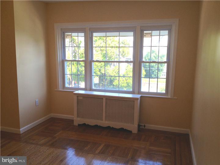 1234 Marlyn Road Philadelphia, PA 19151 - Photo 10 of 23 Bedroom - Main