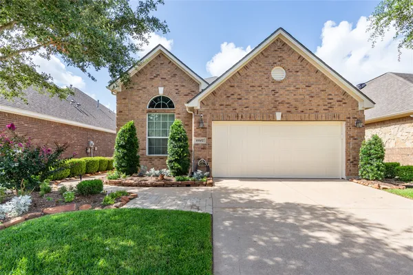 $419,900 | 19307 Blue Cove Court, Cypress, TX 77433