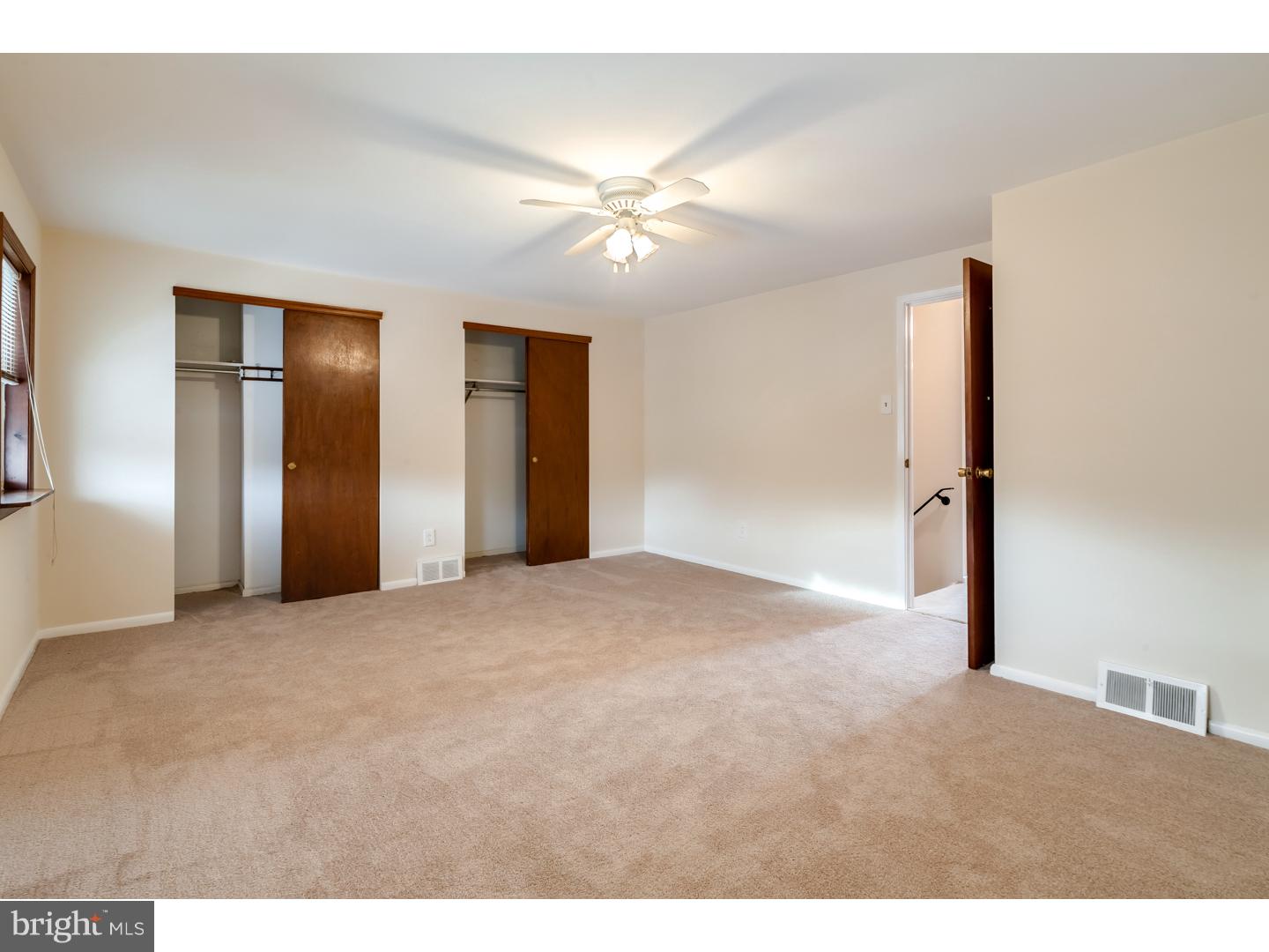 12822 Elnora Road Philadelphia, PA 19154 - Photo 12 of 21