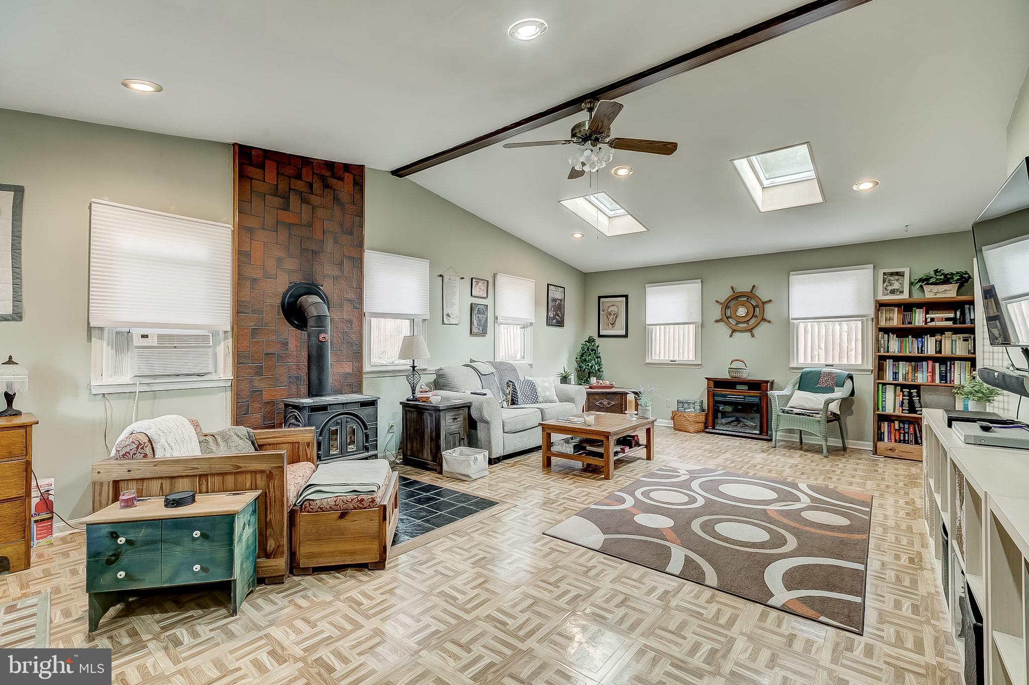 305 Stonewall Road Baltimore, MD 21228 - Photo 15 of 30
