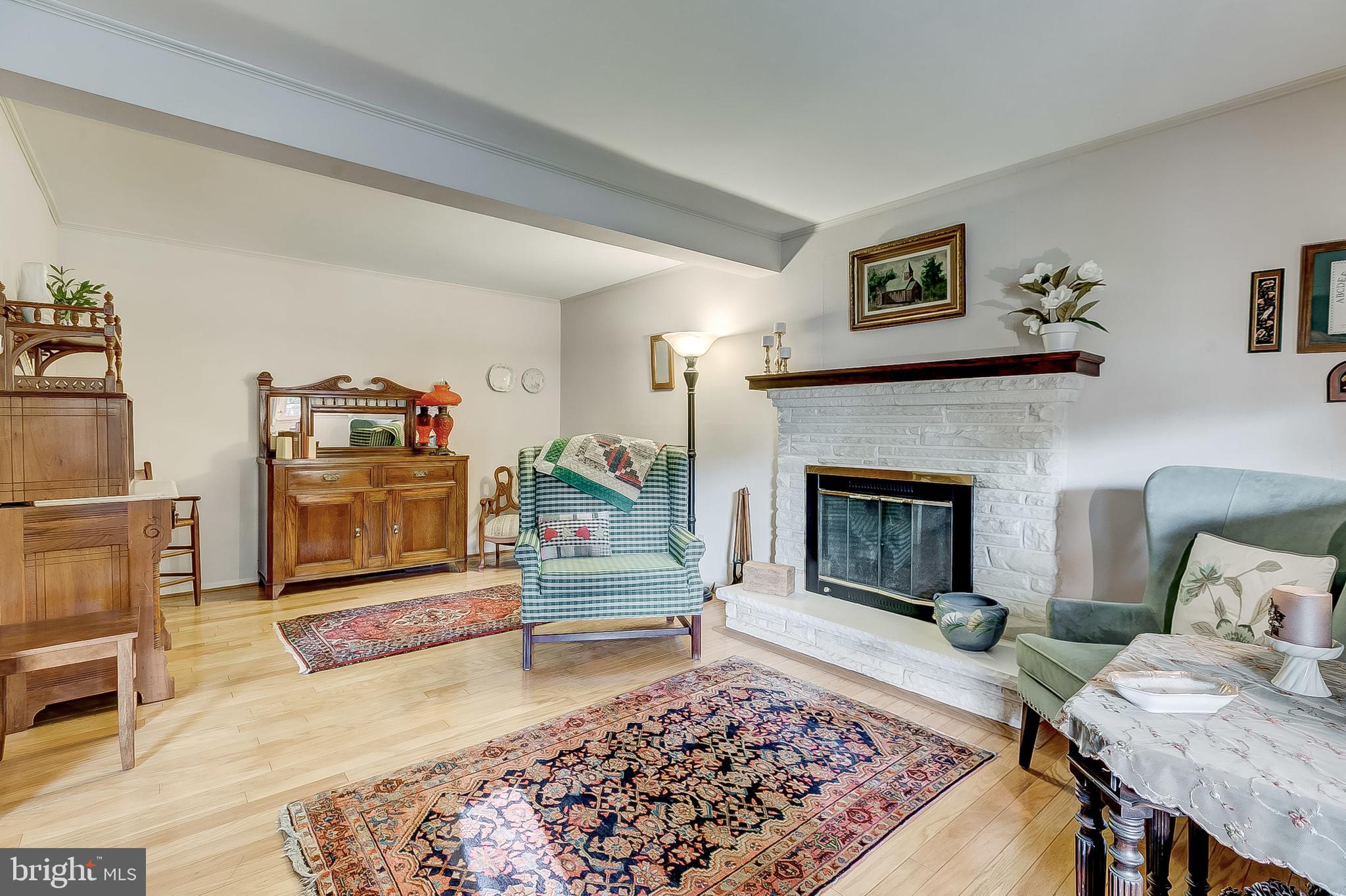 305 Stonewall Road Baltimore, MD 21228 - Photo 6 of 30