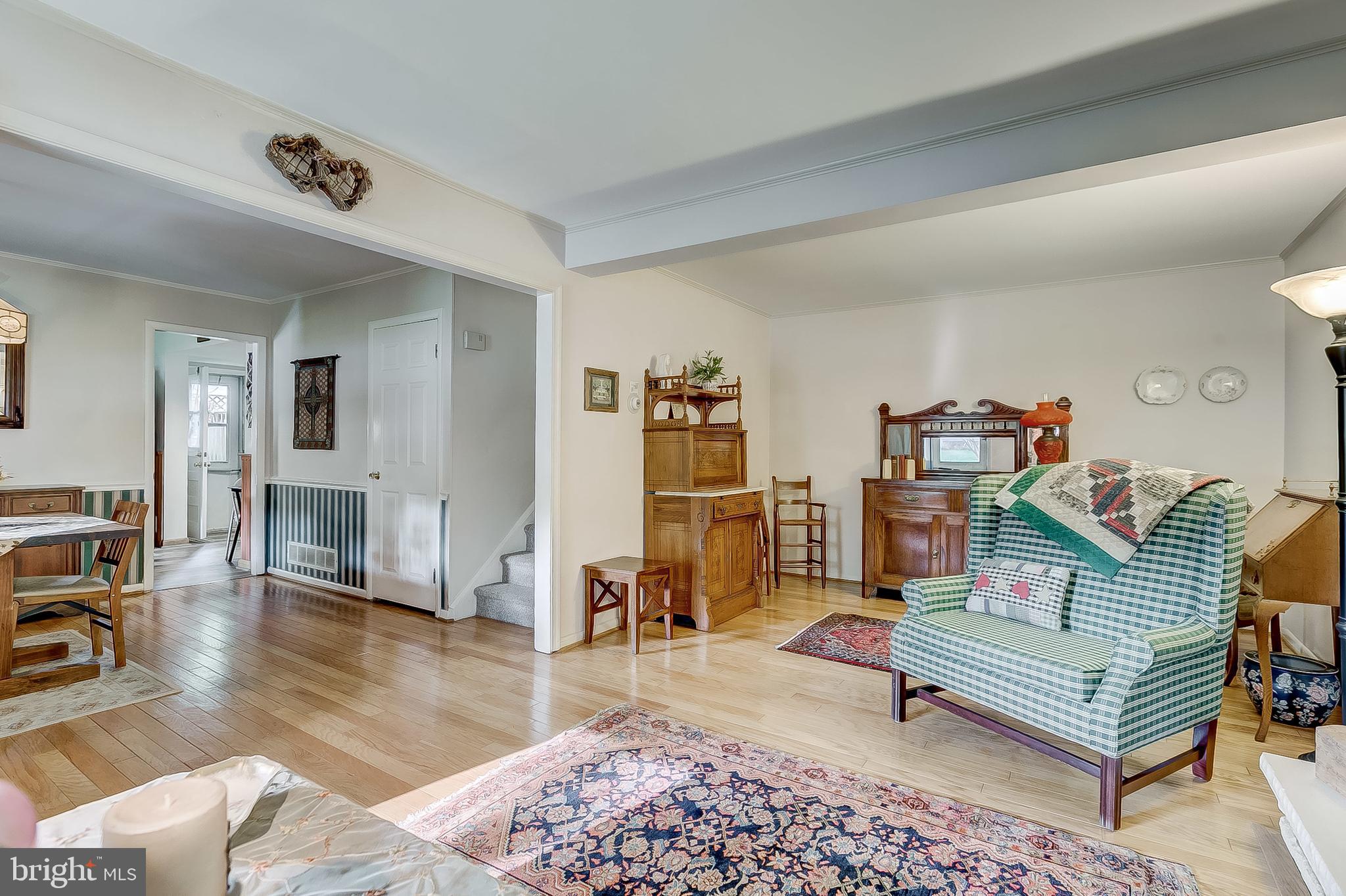 305 Stonewall Road Baltimore, MD 21228 - Photo 7 of 30