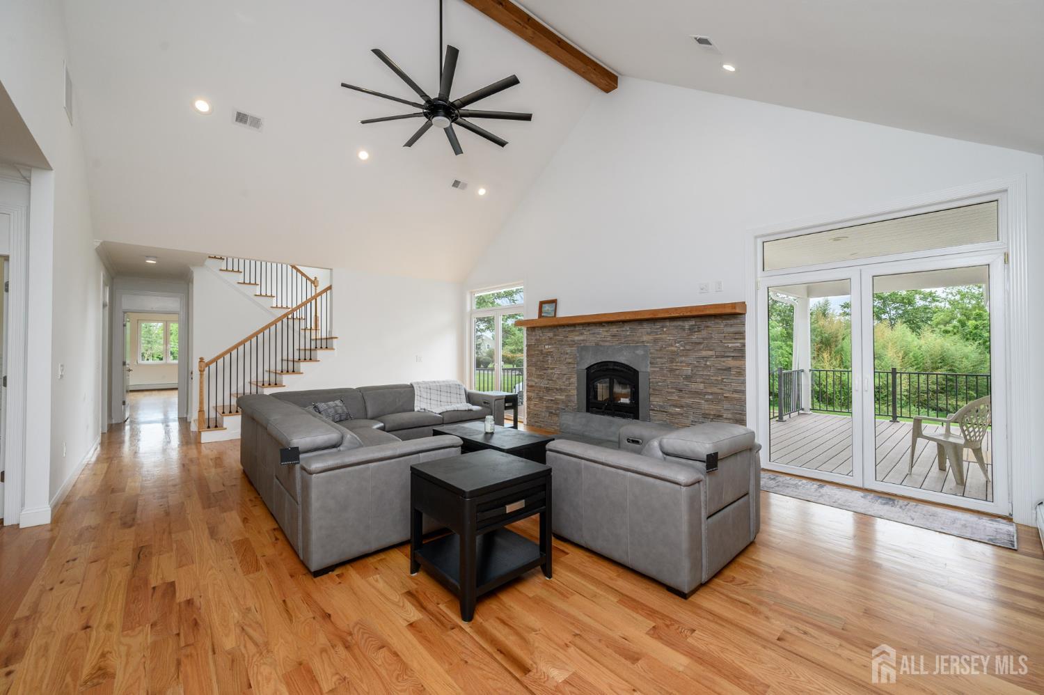 74 Woosamonsa Road Pennington, NJ 08534 - Photo 7 of 59 Gallery Image 7