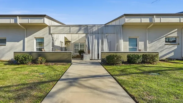 $285,000 | 1619 East 12th Street, Unit 109, Chattanooga, TN 37404