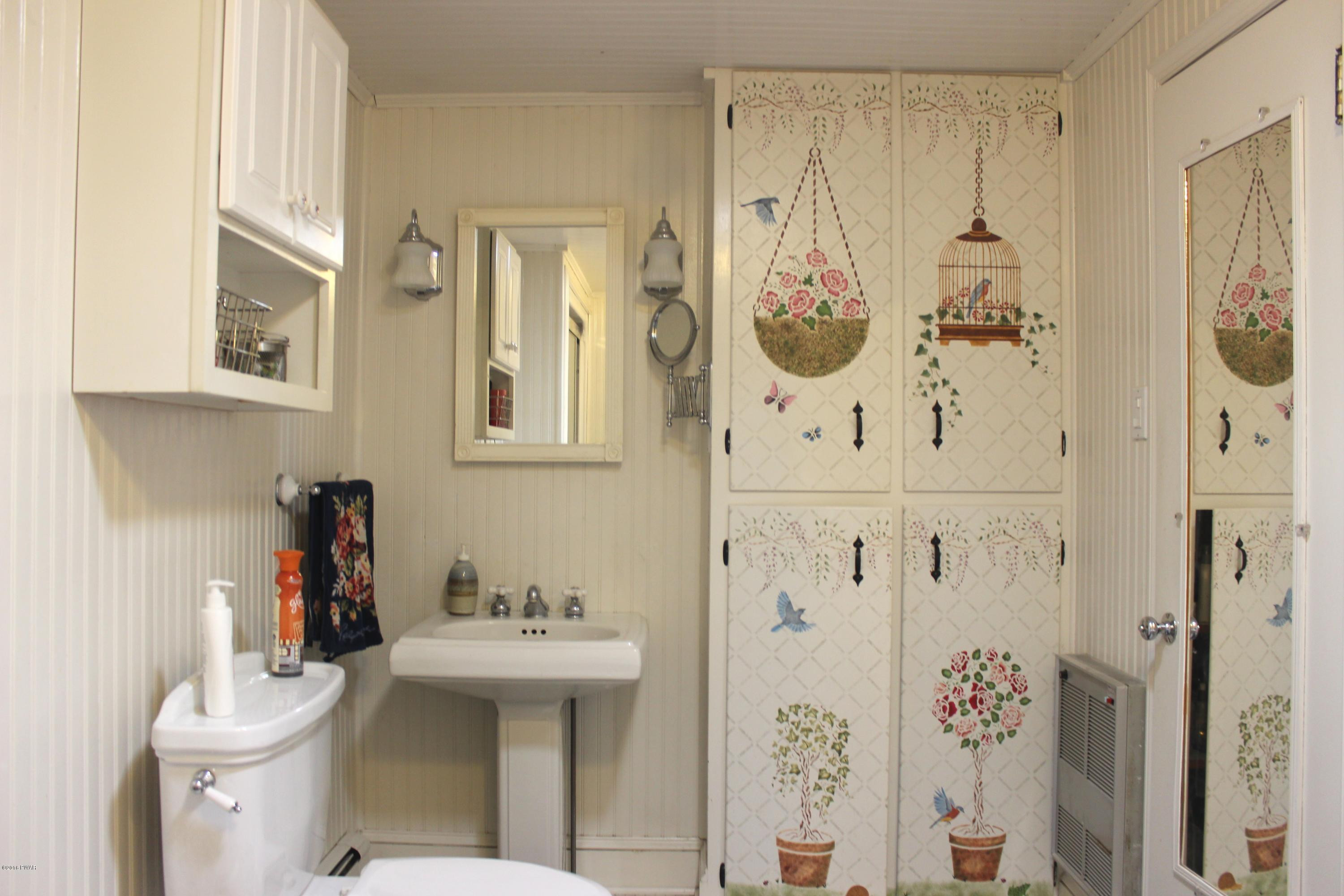 906 Stock Farm Road Lake Ariel, PA 18436 - Photo 19 of 37 Bathroom View 2