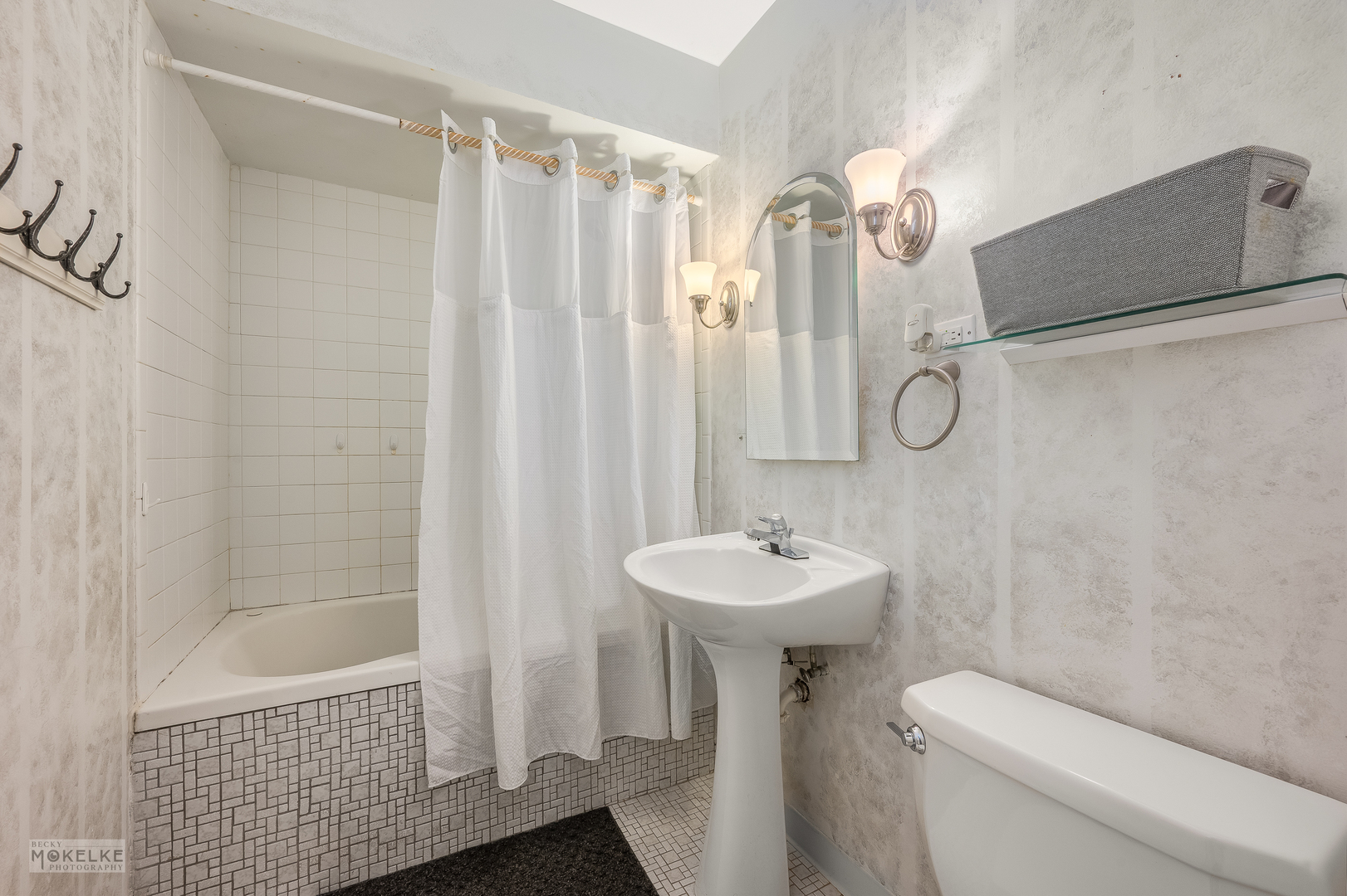 566 Ridge Avenue Elk Grove Village, IL 60007 - Photo 18 of 22 Gallery Image 18