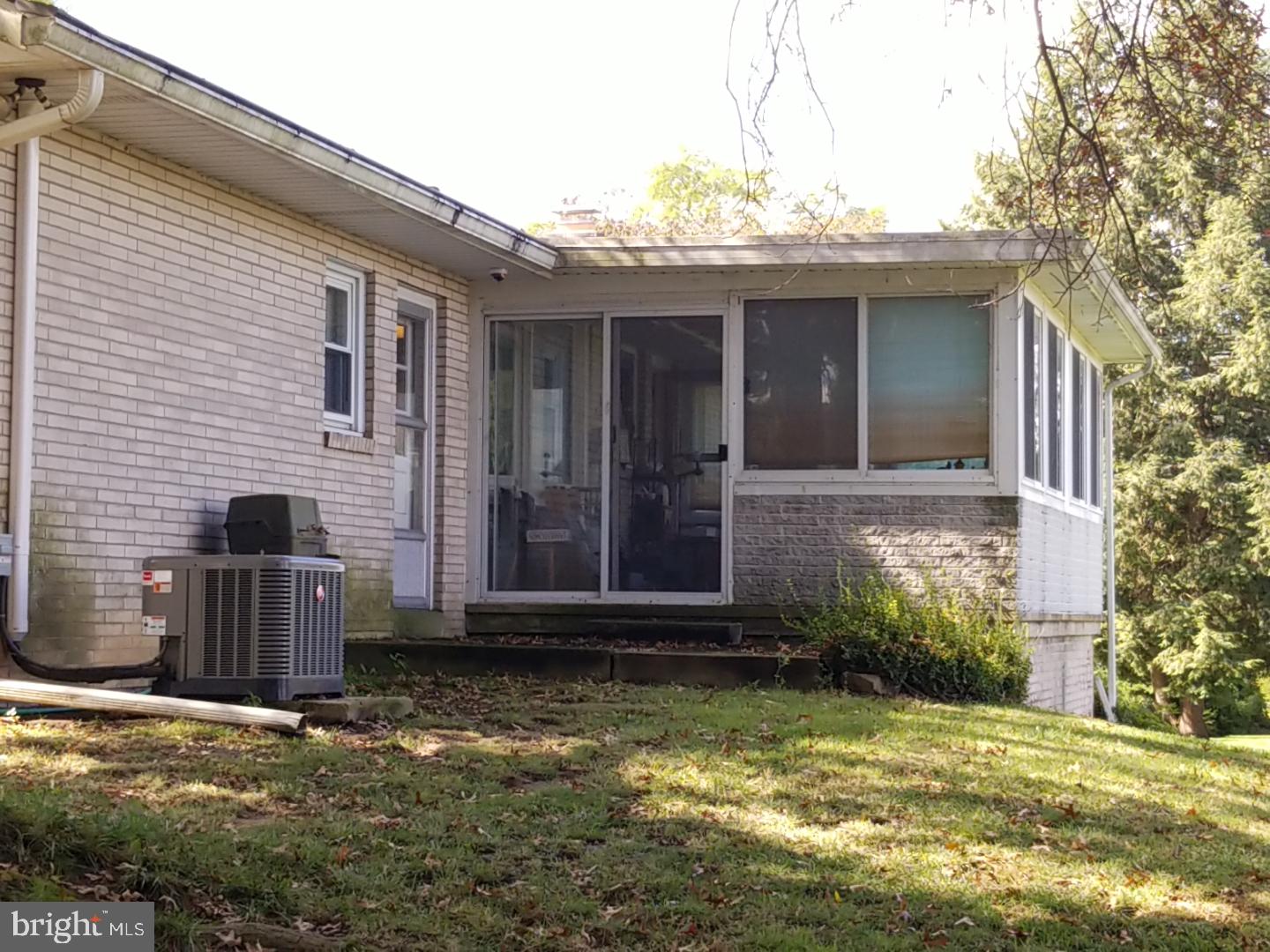 3967 Locust Grove Road Columbia, PA 17512 - Photo 8 of 22