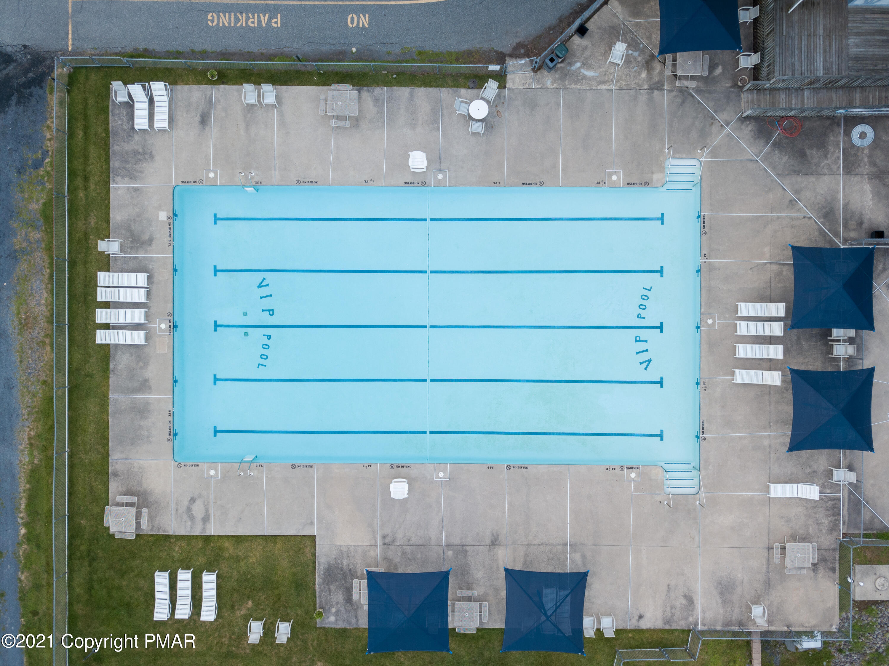 119 Canterbury Road Bushkill, PA 18324 - Photo 52 of 55 VIP pool