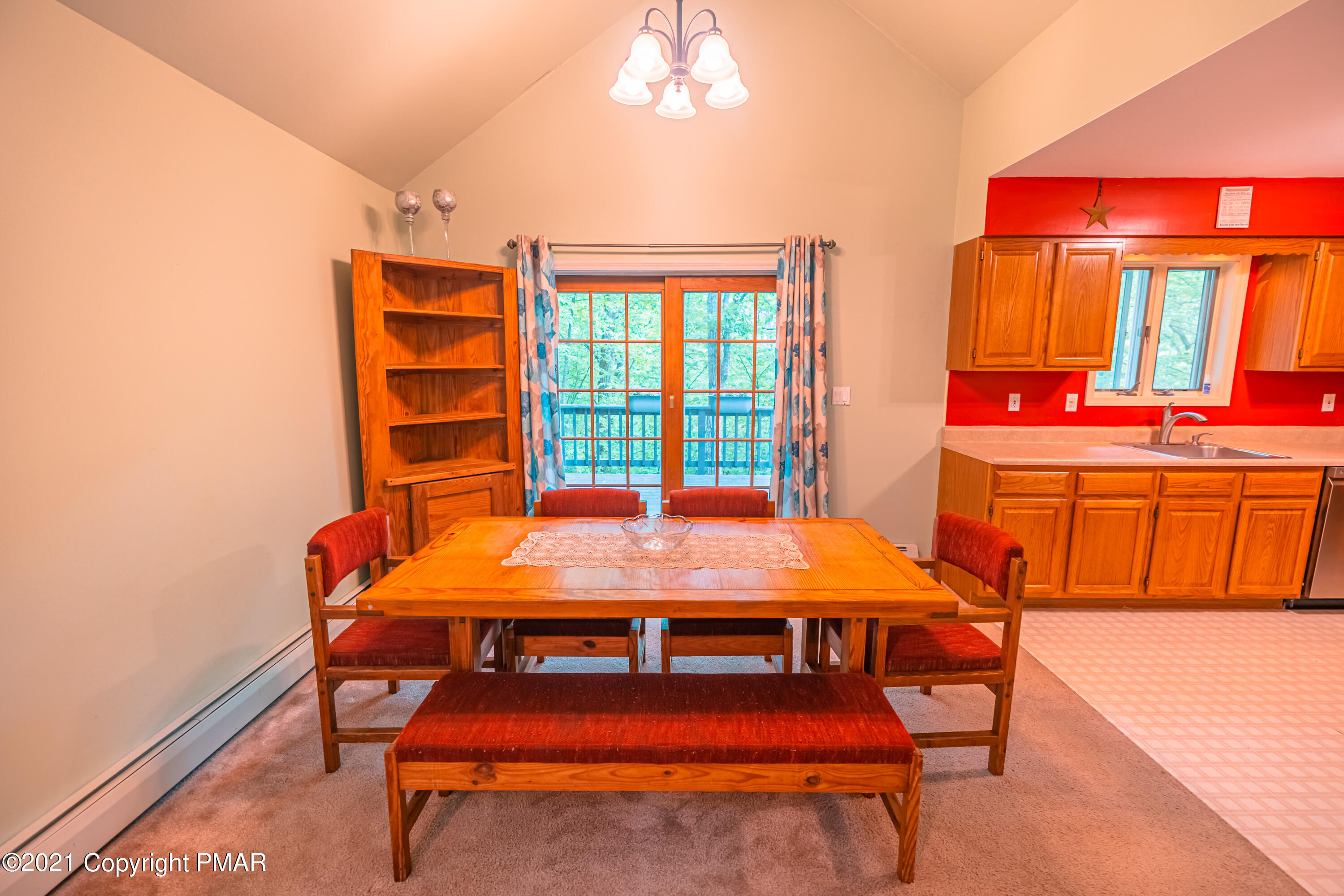 119 Canterbury Road Bushkill, PA 18324 - Photo 7 of 55 dining