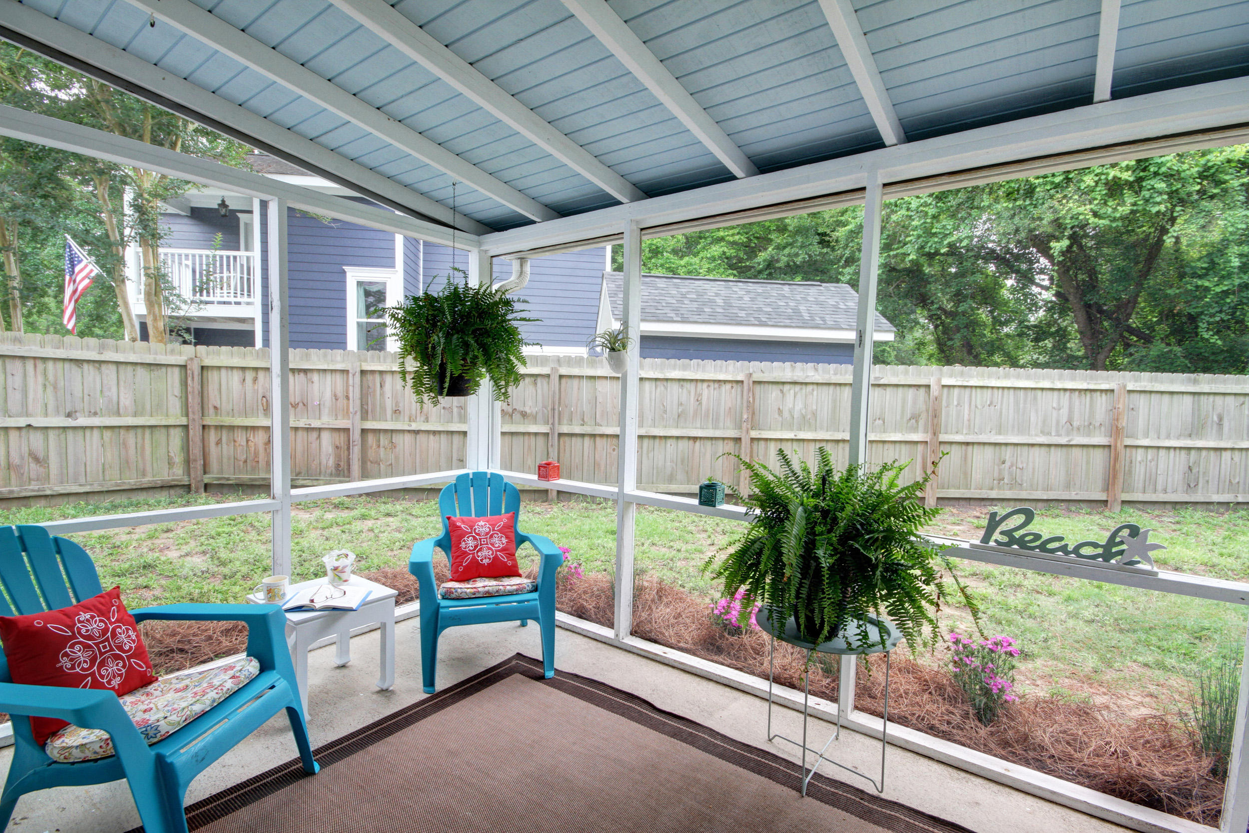 519 Castle Hall Road Mount Pleasant, SC 29464 - Photo 12 of 37 Peacefull Place to Sit