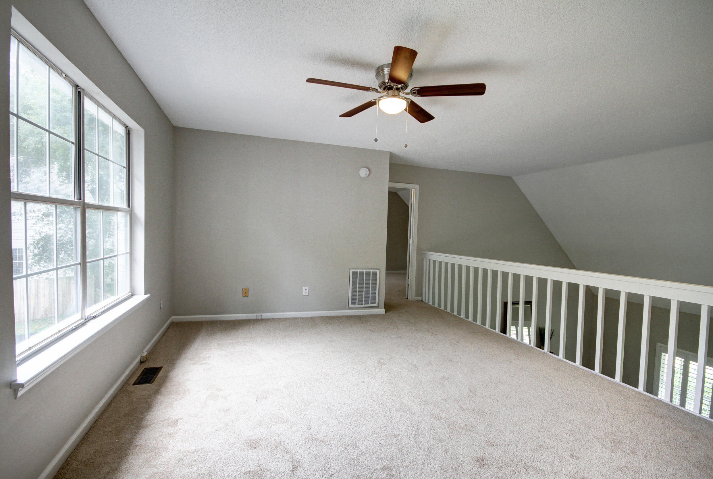 519 Castle Hall Road Mount Pleasant, SC 29464 - Photo 20 of 37 Spacious Loft