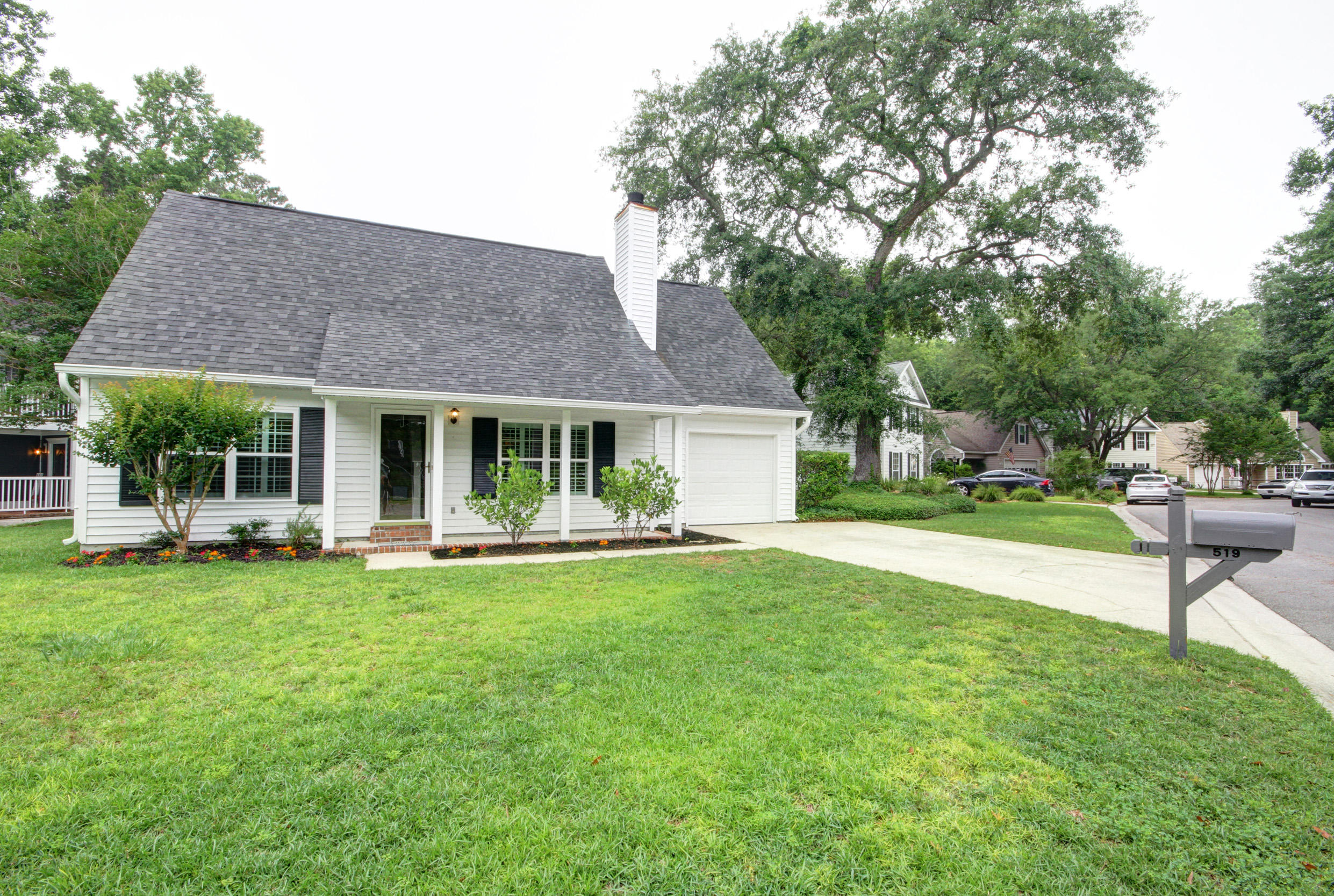 519 Castle Hall Road Mount Pleasant, SC 29464 - Photo 27 of 37 Welcome Home!