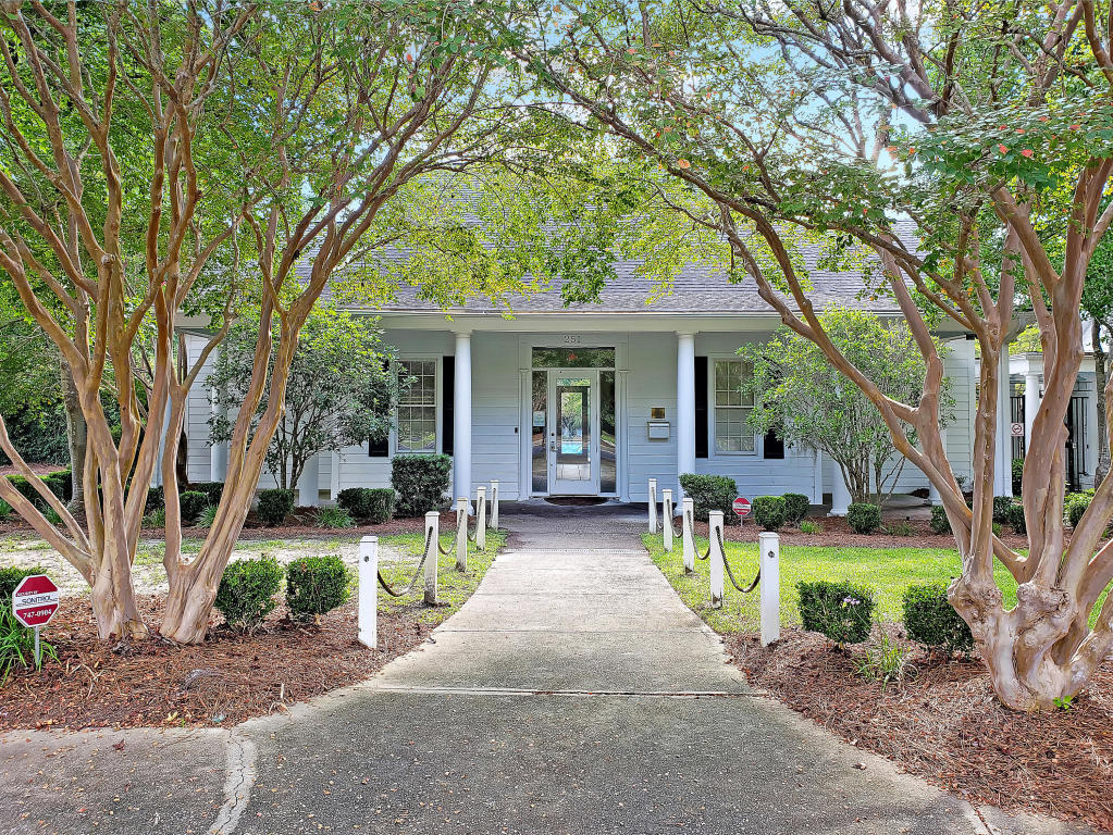 519 Castle Hall Road Mount Pleasant, SC 29464 - Photo 29 of 37 Longpoint Clubhouse