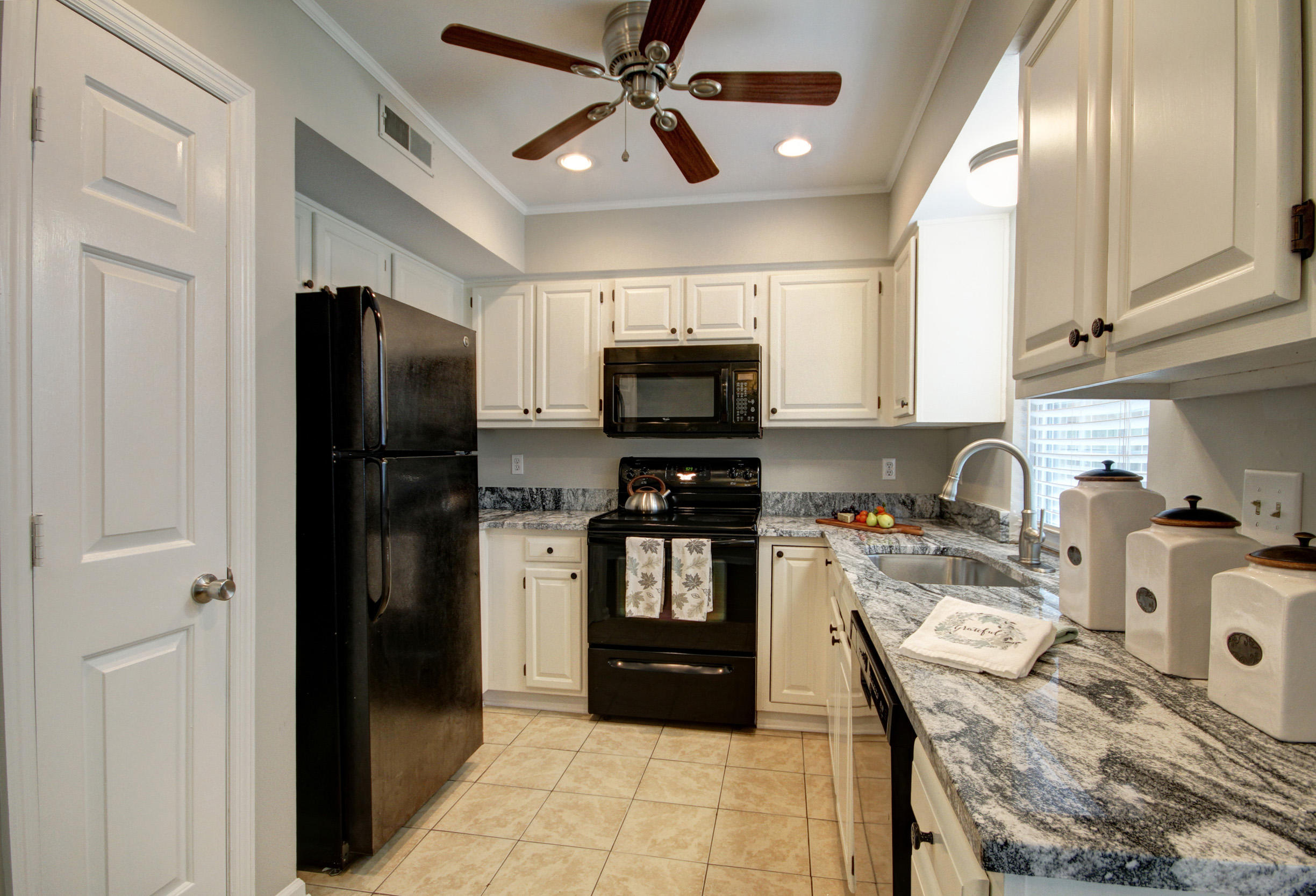 519 Castle Hall Road Mount Pleasant, SC 29464 - Photo 8 of 37 NEW Granite