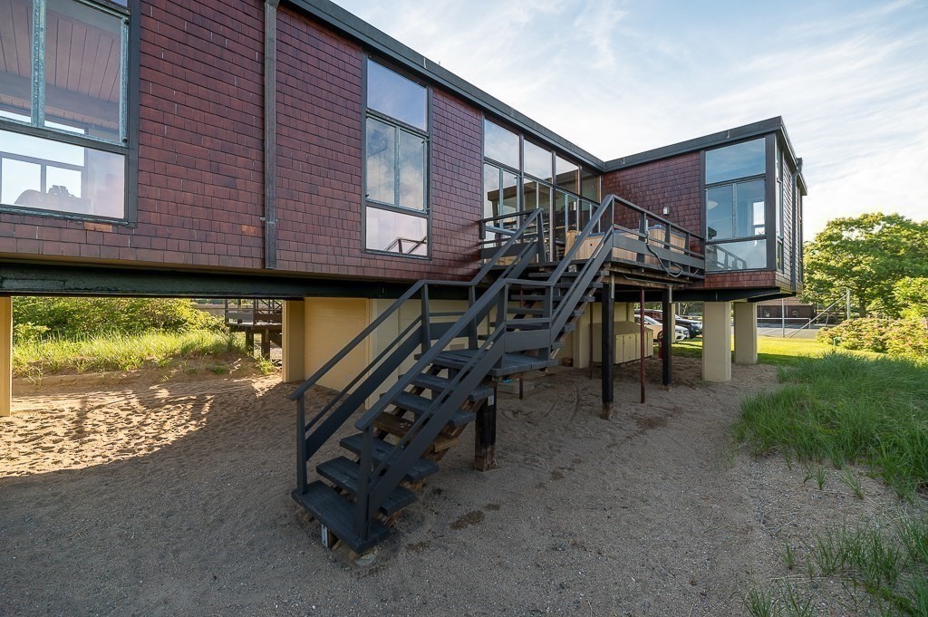 68 Paine Avenue Beverly, MA 01915 - Photo 5 of 32