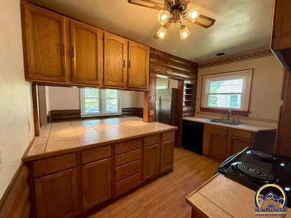 $126,000 | 503 North 6th Street, Hiawatha, KS 66434
