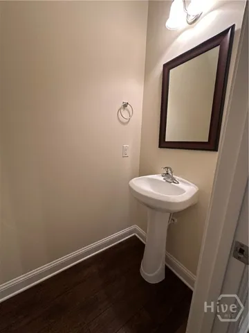 $1,950 | 300 Canyon Oak Loop, Richmond Hill, GA 31324