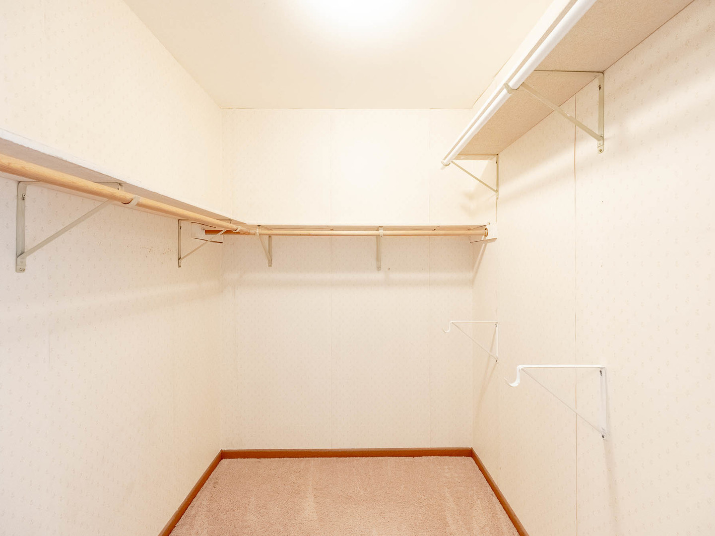 2214 Colorado Avenue, Unit 2214 Elgin, IL 60123 - Photo 9 of 12