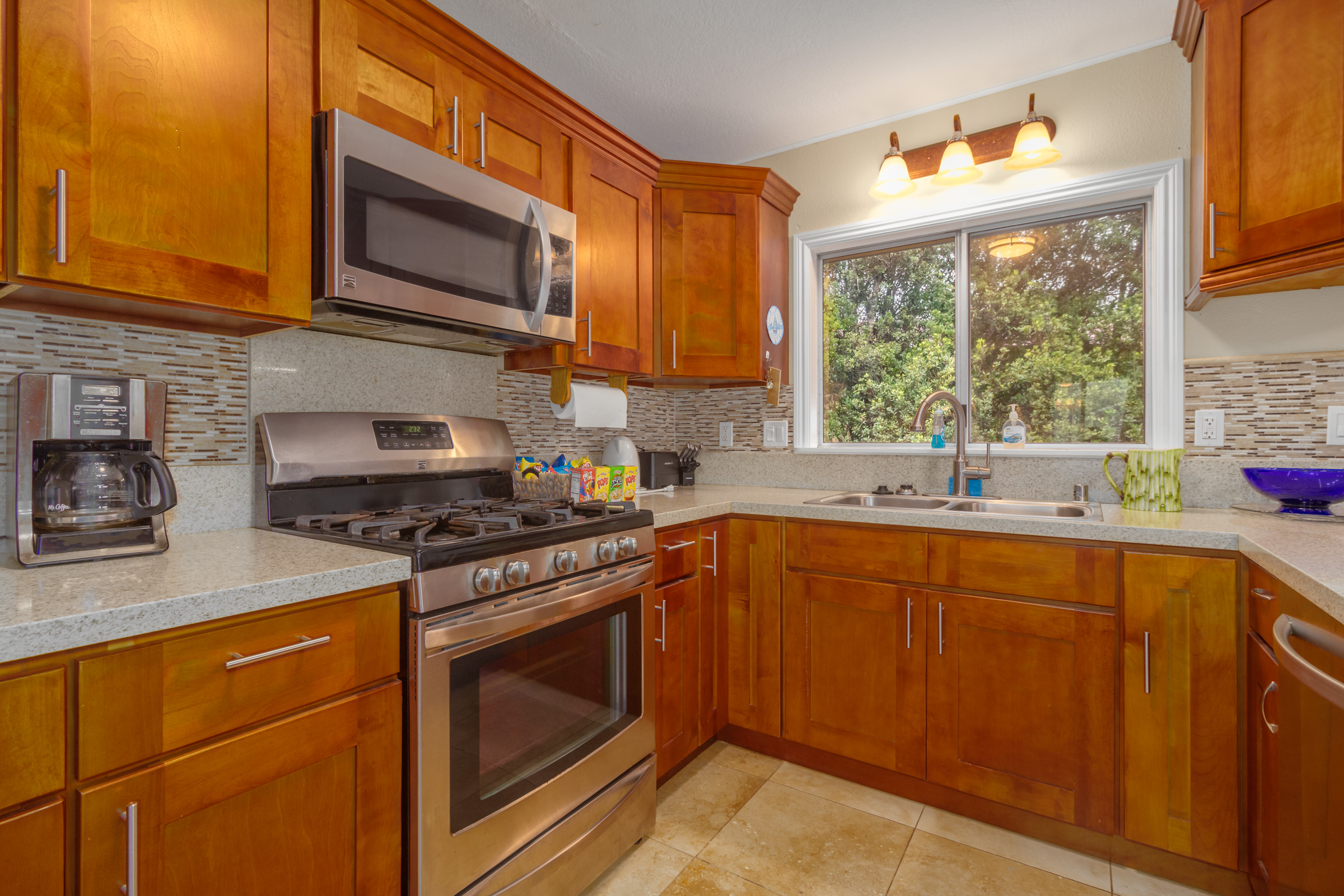 99-1752 Painiu Loop Volcano, HI 96785 - Photo 5 of 28