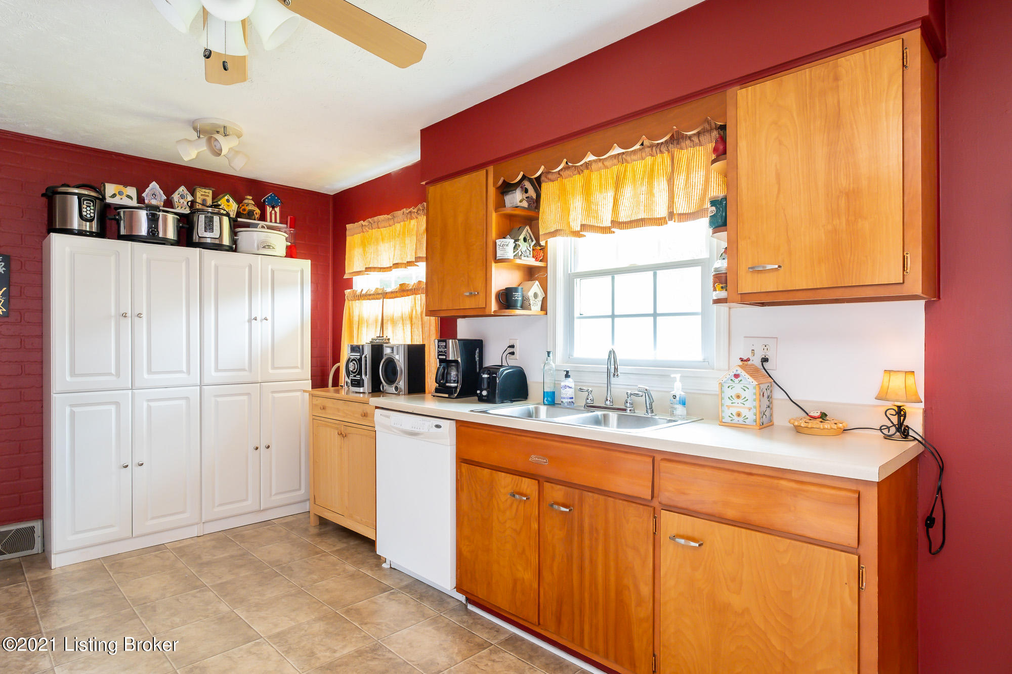 3210 Rome Road Louisville, KY 40216 - Photo 18 of 32 Small-17