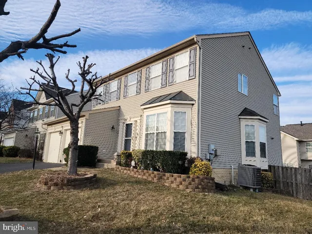 $785,000 | 6800 Innesfree Way, Gainesville, VA 20155